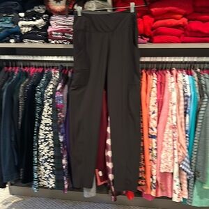 WonderWink Renew black with gray back band scrub pants size S
